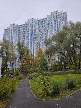 Продажа 2-комнатной квартиры 57,7 м², 1/17 этаж