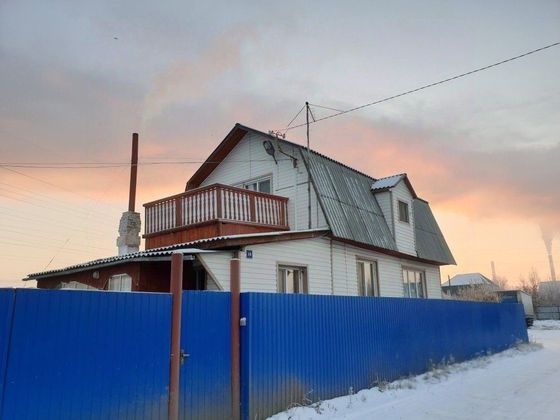 Продажа дома, 107 м², с участком 6 соток