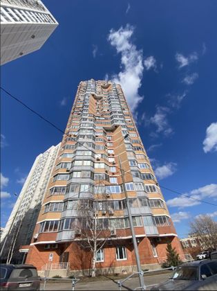 Продажа 2-комнатной квартиры 66,4 м², 17/25 этаж