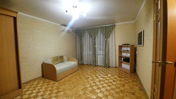 Продажа 1-комнатной квартиры 42 м², 8/10 этаж