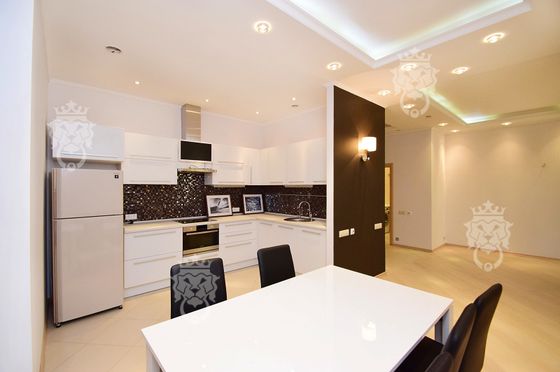Аренда 3-комнатной квартиры 107 м², 4/10 этаж