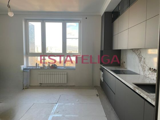 Продажа 3-комнатной квартиры 93 м², 21/26 этаж