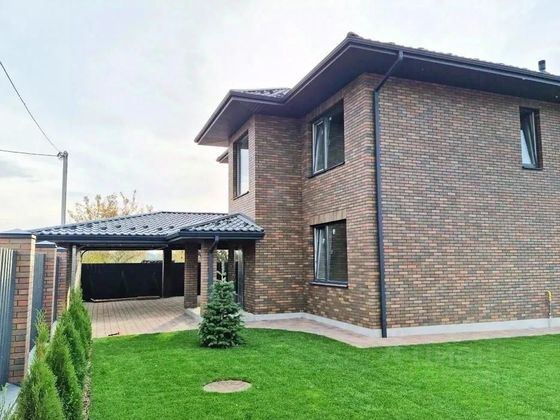 Продажа дома, 230 м², с участком 8 соток