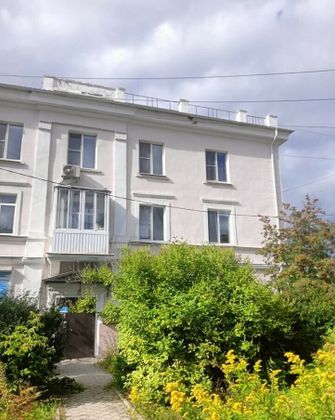 Продажа 2-комнатной квартиры 65,1 м², 3/3 этаж