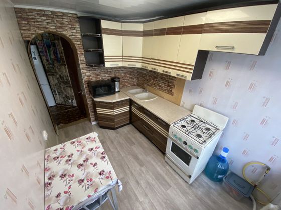 Продажа 1-комнатной квартиры 30,4 м², 2/2 этаж