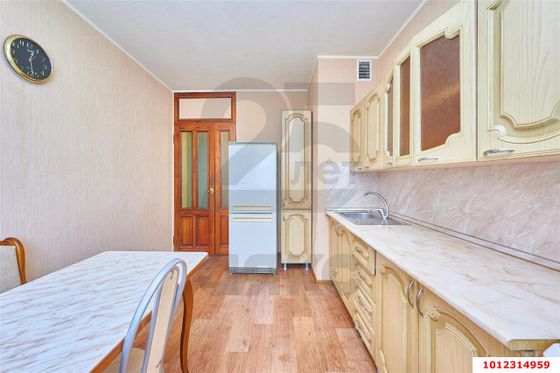 Продажа 3-комнатной квартиры 71 м², 2/9 этаж