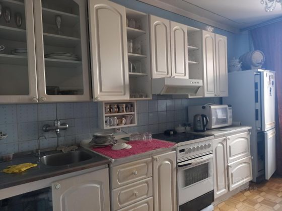 Продажа 4-комнатной квартиры 100 м², 2/9 этаж