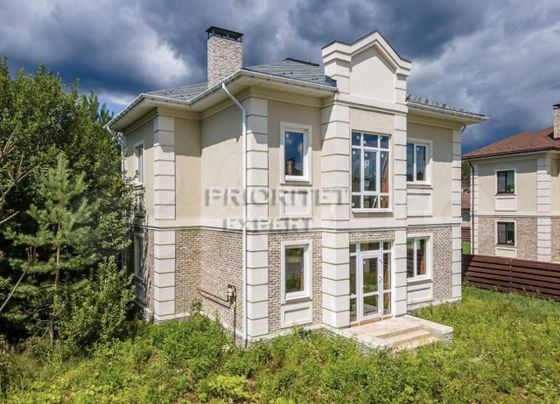 Продажа дома, 122,4 м², с участком 8,4 сотки