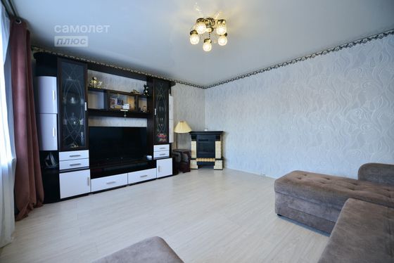 Продажа 4-комнатной квартиры 75,8 м², 1/9 этаж