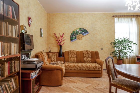 Продажа 2-комнатной квартиры 74,2 м², 4/4 этаж