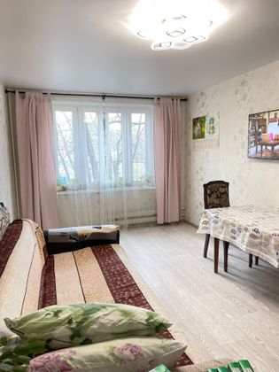 Продажа 3-комнатной квартиры 60 м², 2/9 этаж