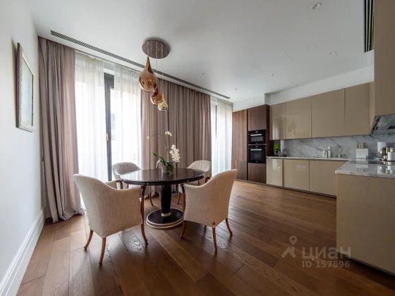 Продажа 3-комнатной квартиры 197,4 м², 4/10 этаж