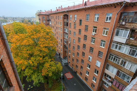 Продажа 3-комнатной квартиры 90 м², 8/8 этаж