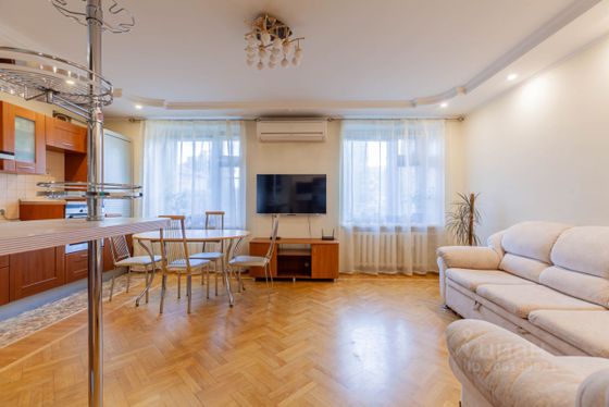 Продажа 2-комнатной квартиры 73,7 м², 1/6 этаж