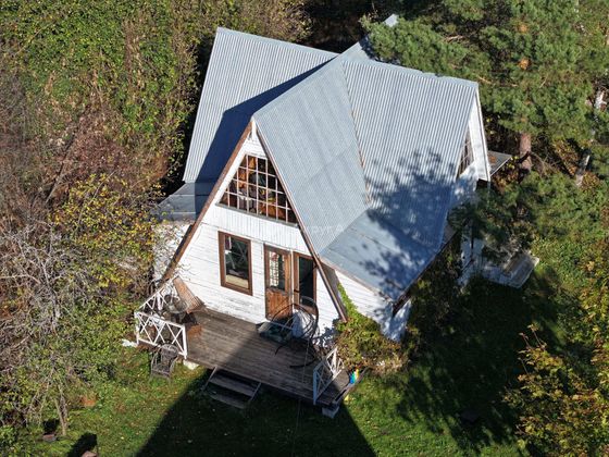 Продажа дома, 100 м², с участком 10 соток