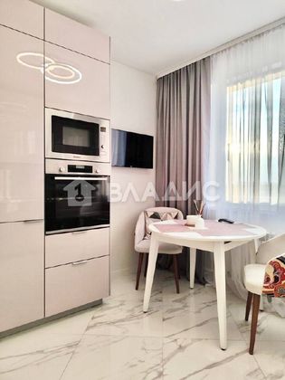 Продажа 3-комнатной квартиры 76 м², 16/17 этаж