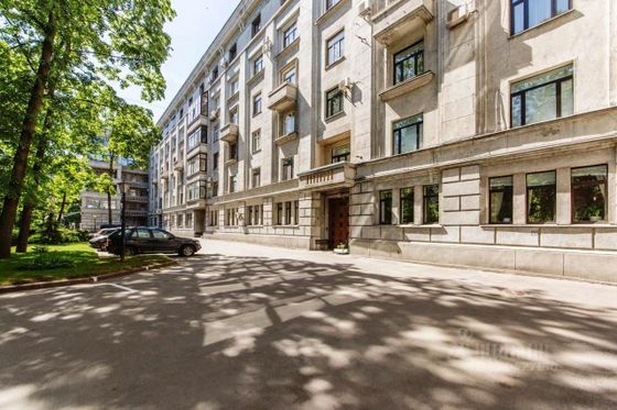 Продажа 4-комнатной квартиры 141,5 м², 2/6 этаж