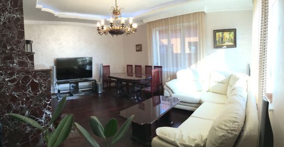 Аренда дома, 200 м², с участком 4,5 сотки
