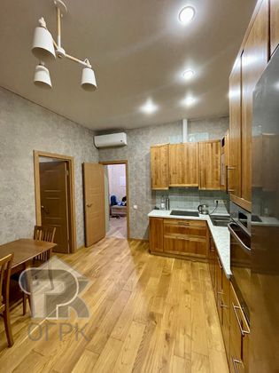 Продажа 2-комнатной квартиры 41,8 м², 2/27 этаж