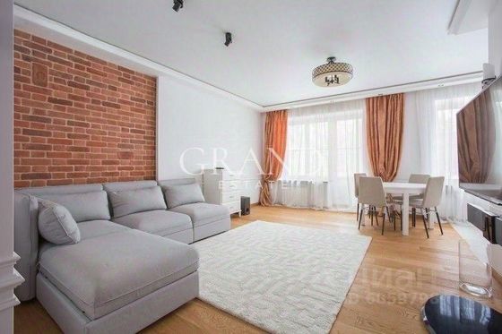 Продажа многокомнатной квартиры 146 м², 2/7 этаж