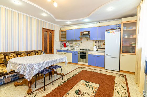 Продажа 2-комнатной квартиры 81 м², 5/5 этаж