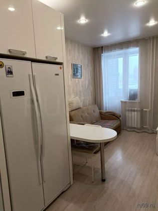 Продажа 2-комнатной квартиры 60 м², 2/8 этаж