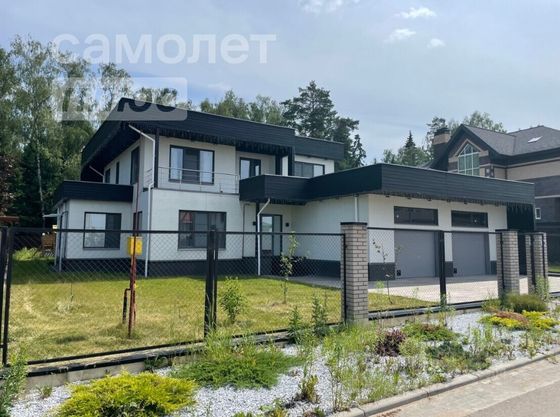 Продажа дома, 480 м², с участком 14 соток