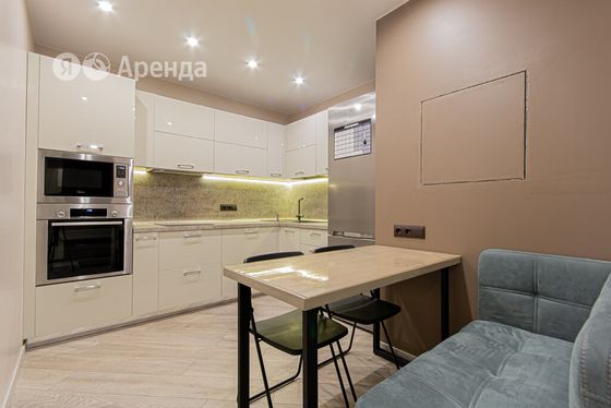 Аренда 2-комнатной квартиры 53 м², 1/19 этаж