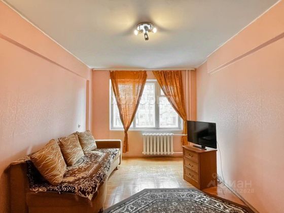 Продажа 2-комнатной квартиры 42 м², 2/9 этаж