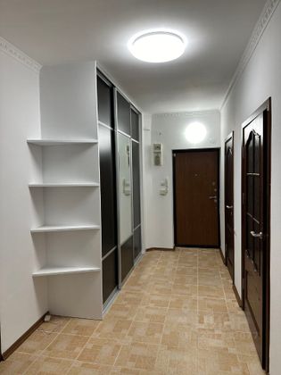 Продажа 3-комнатной квартиры 91 м², 1/4 этаж