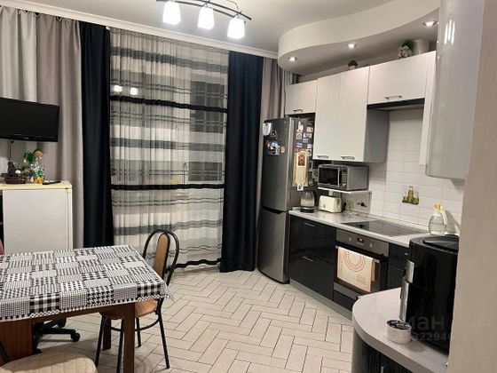 Продажа 3-комнатной квартиры 86 м², 14/17 этаж