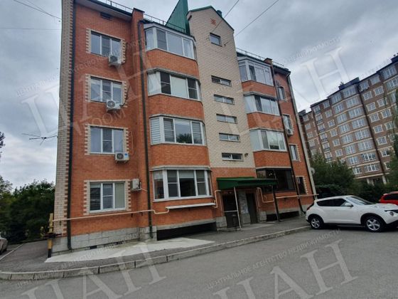 Продажа 3-комнатной квартиры 99,8 м², 2/4 этаж