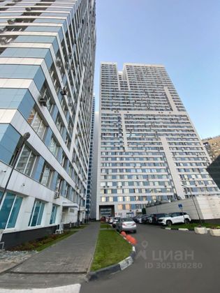 Продажа 3-комнатной квартиры 103 м², 12/44 этаж