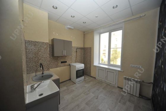 Продажа 3-комнатной квартиры 77 м², 2/5 этаж