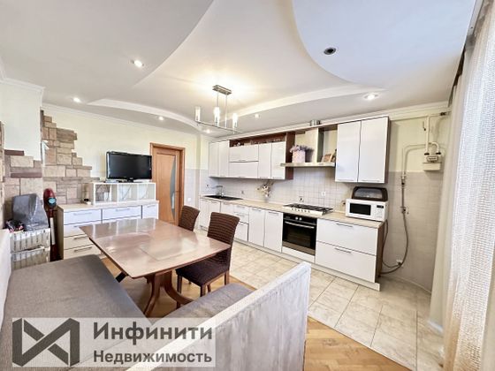 Продажа 3-комнатной квартиры 103 м², 4/10 этаж