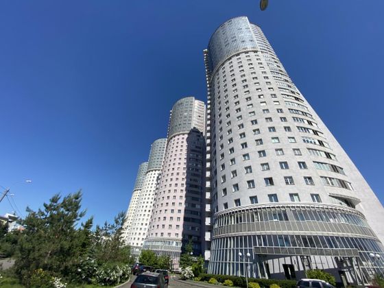 Продажа 3-комнатной квартиры 124,6 м², 19/32 этаж