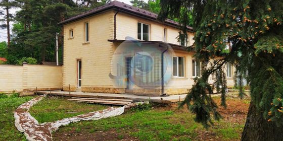 Продажа дома, 176,1 м², с участком 6 соток