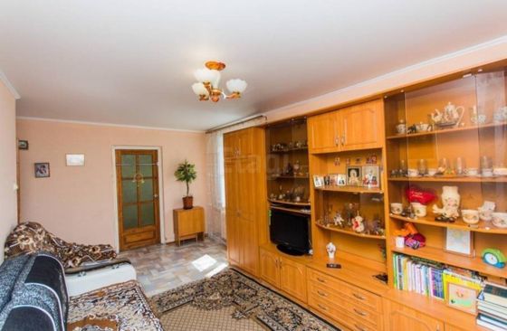 Продажа 3-комнатной квартиры 58 м², 1/9 этаж