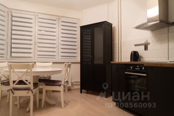 Продажа 2-комнатной квартиры 60 м², 8/17 этаж