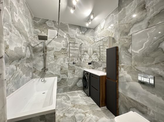 Продажа 2-комнатной квартиры 65 м², 3/4 этаж