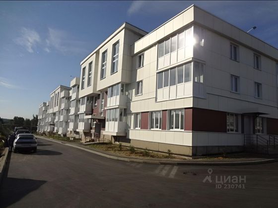 Продажа 1-комнатной квартиры 42 м², 3/3 этаж