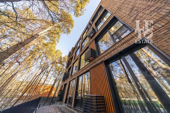 Продажа 3-комнатной квартиры 104,7 м², 4/4 этаж