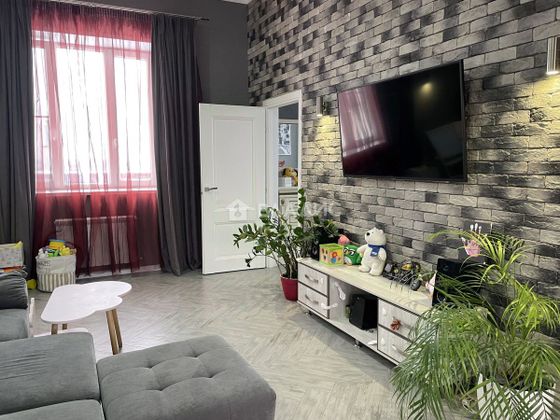 Продажа 2-комнатной квартиры 77 м², 9/9 этаж