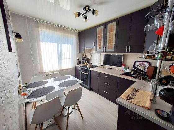 Продажа 3-комнатной квартиры 63,3 м², 4/10 этаж