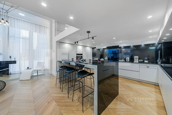 Продажа многокомнатной квартиры 380 м², 4/6 этаж