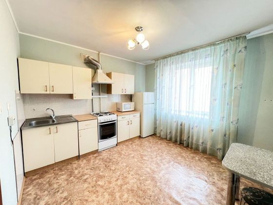 Аренда 1-комнатной квартиры 40 м², 9/11 этаж