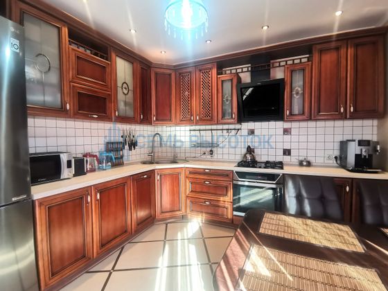 Продажа 2-комнатной квартиры 57 м², 3/5 этаж