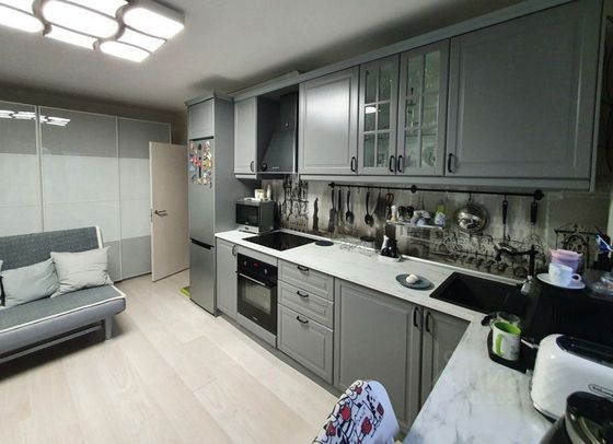 Продажа 2-комнатной квартиры 55,8 м², 2/27 этаж