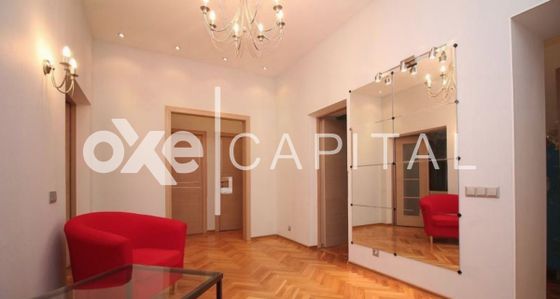 Продажа 3-комнатной квартиры 92 м², 2/8 этаж