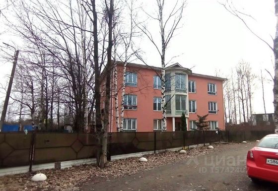 Продажа дома, 720 м², с участком 1,2 сотки